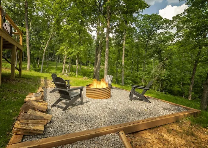 Glamping Dome Hot Tub, Fire Pit & Forest Views Hébergement de vacances Simpson