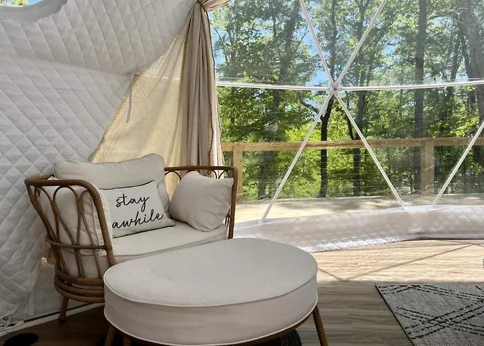 Glamping Dome Hot Tub, Fire Pit & Forest Views Hébergement de vacances Simpson